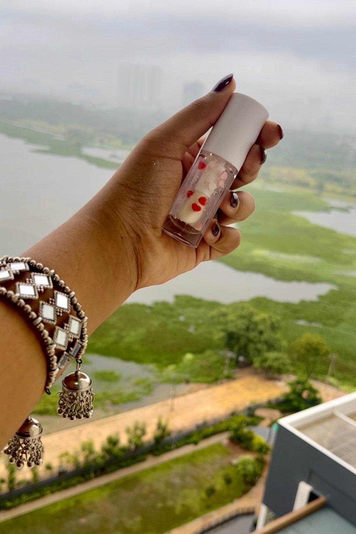 Anti-pigmentation lip oil: Glassglow | clear lip oil