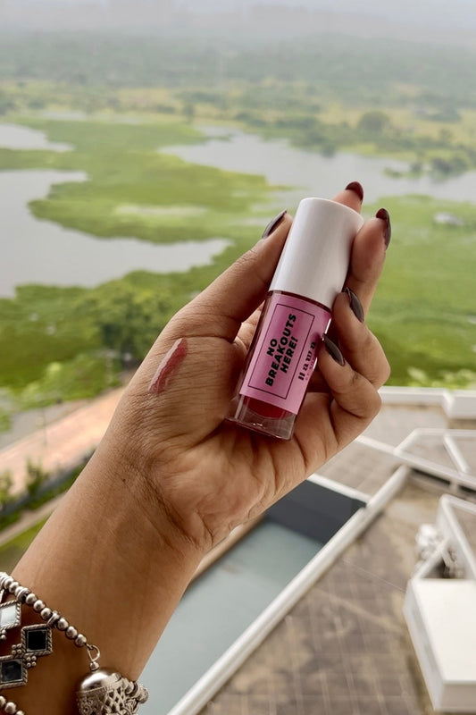 Anti-pigmentation lip oil: Airy Cherry | cherry red lip oil